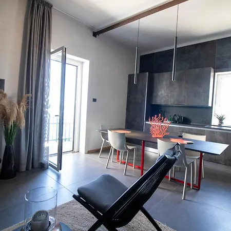C-home Historic House Apartamento *