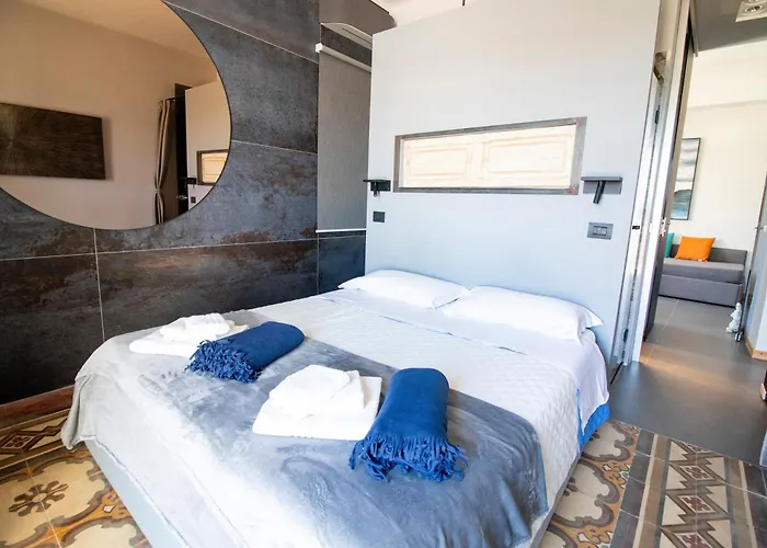 C-home Historic House Lägenhet *