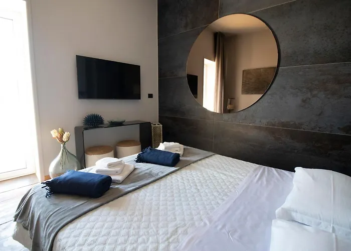 C-home Historic House *